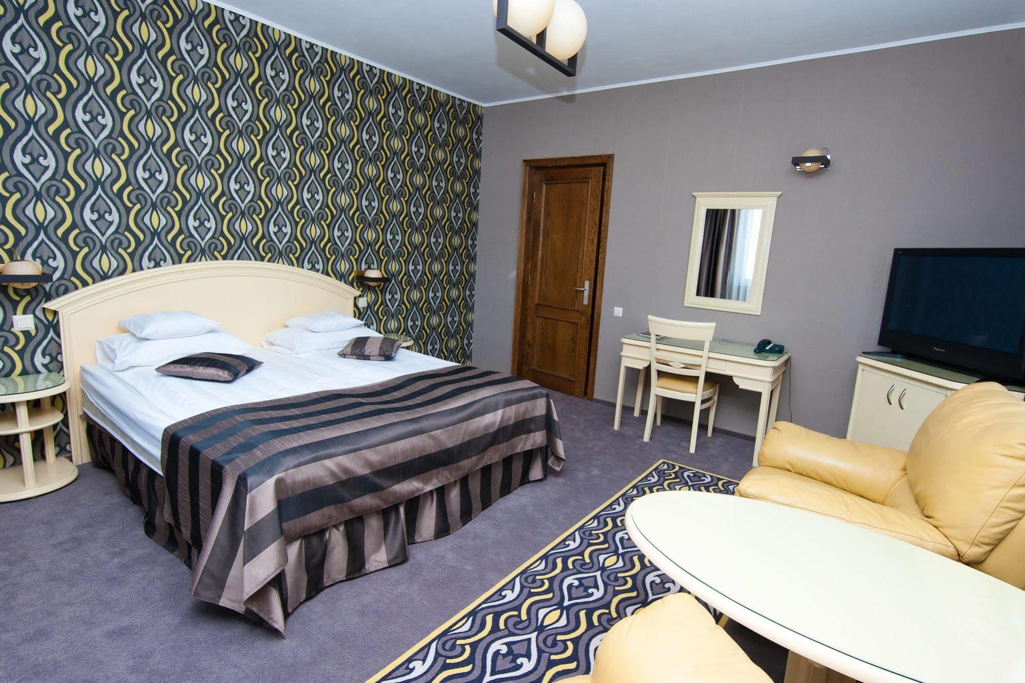 Hotel Onix Клуж-Напока Екстериор снимка