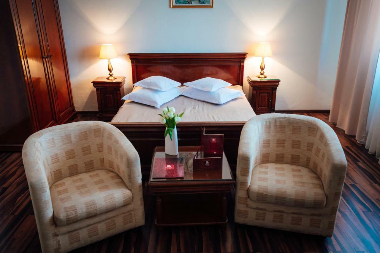 Hotel Onix Клуж-Напока Екстериор снимка